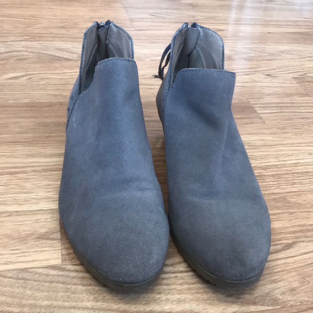 Reaction booties size 6.5